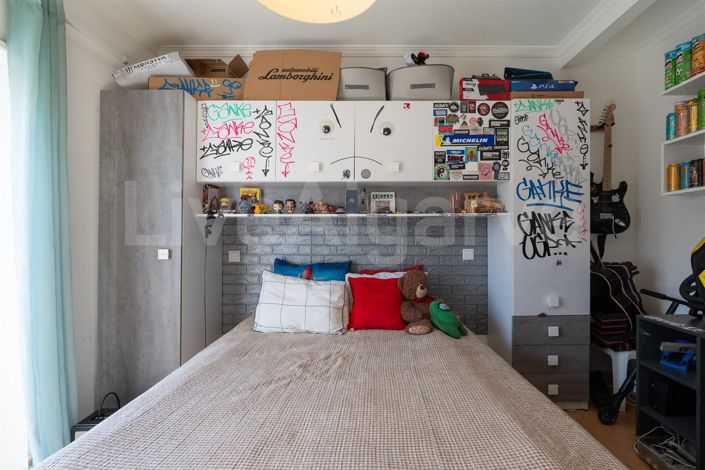 Image No.18-3 Bed House for sale