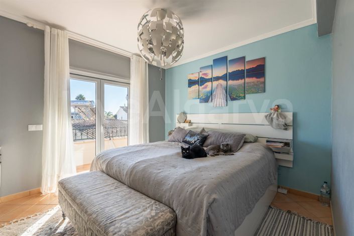 Image No.23-3 Bed House for sale