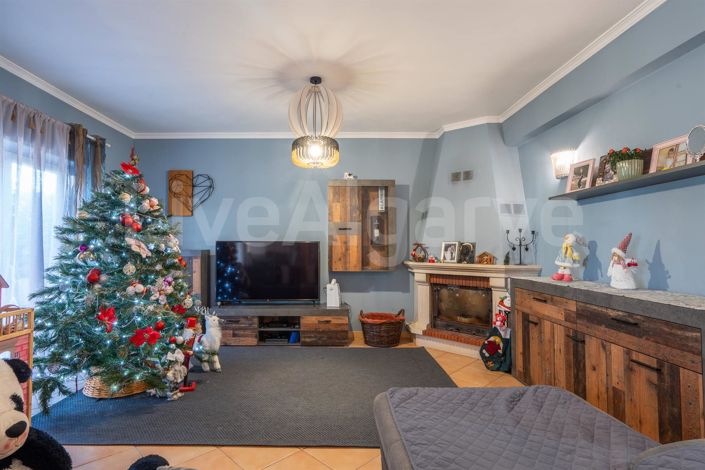 Image No.4-3 Bed House for sale