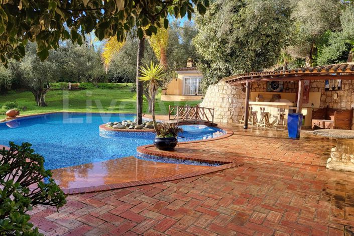 Image No.3-6 Bed House for sale