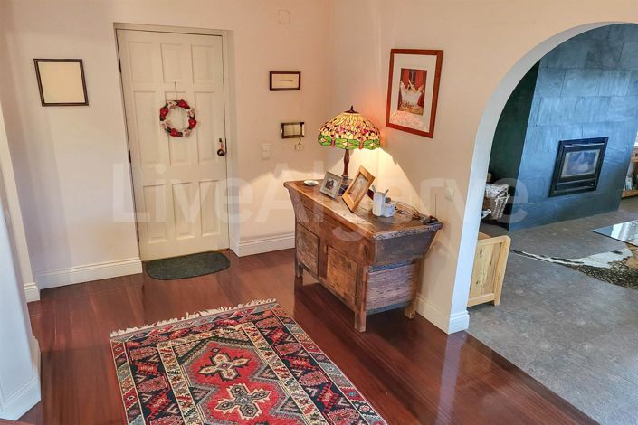 Image No.44-6 Bed House for sale