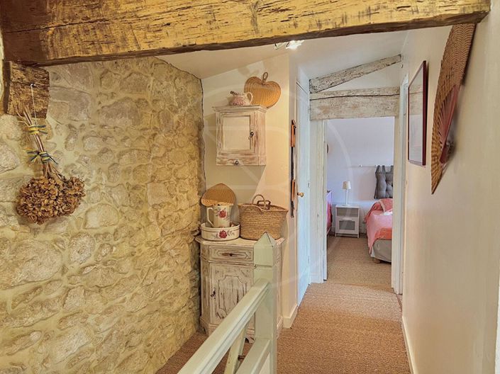 Image No.11-5 Bed House for sale