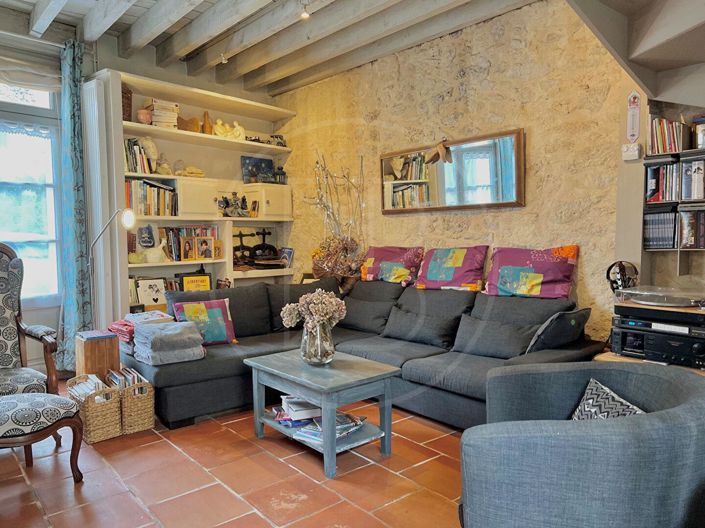 Image No.5-5 Bed House for sale