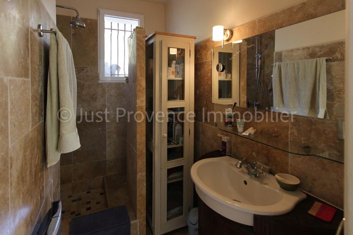 Image No.11-Maison de 3 chambres à vendre à Saint-Hippolyte-le-Graveyron