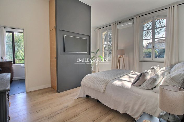 Image No.14-7 Bed House for sale