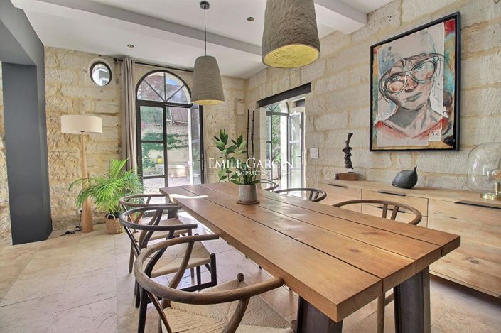 Image No.8-7 Bed House for sale