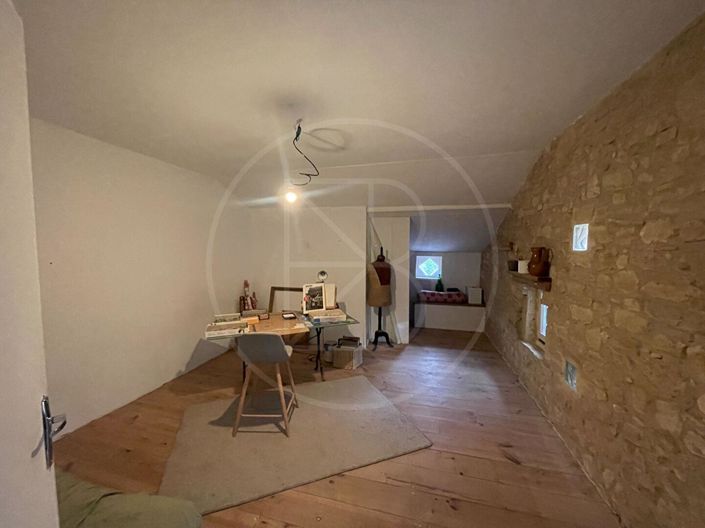 Image No.16-4 Bed House for sale