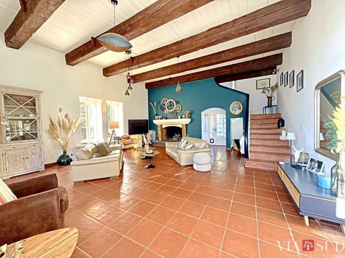 Image No.16-4 Bed Property for sale