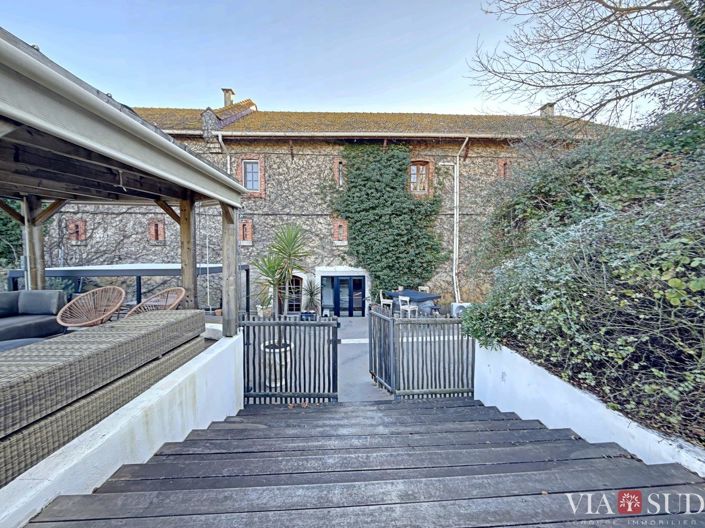 Image No.5-4 Bed Property for sale