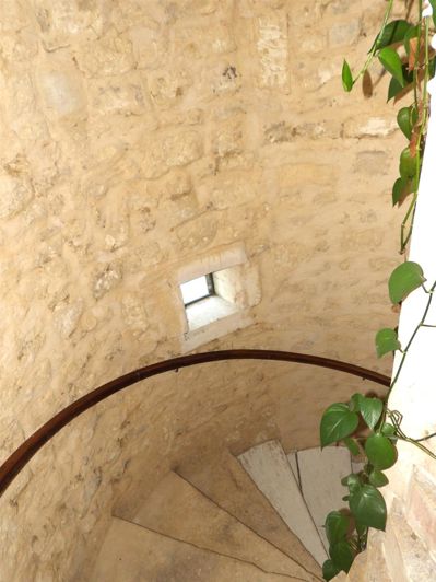 Image No.14-2 Bed House for sale