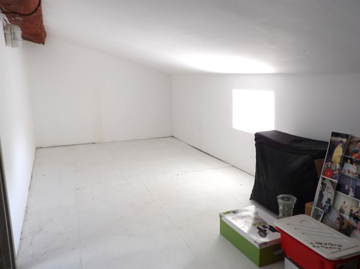 Image No.19-2 Bed House for sale