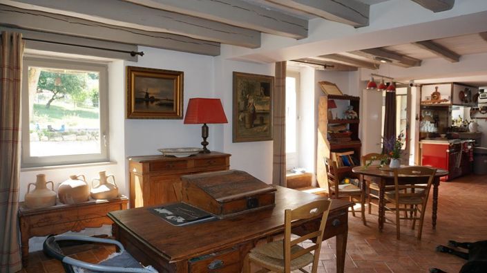 Image No.6-4 Bed House for sale