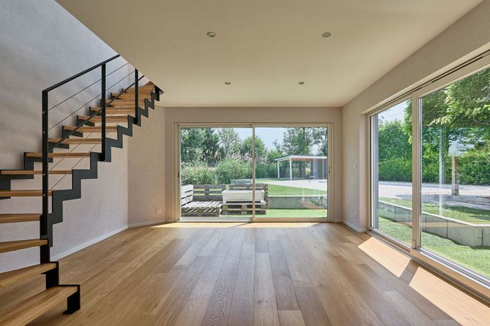 Image No.4-6 Bed House for sale