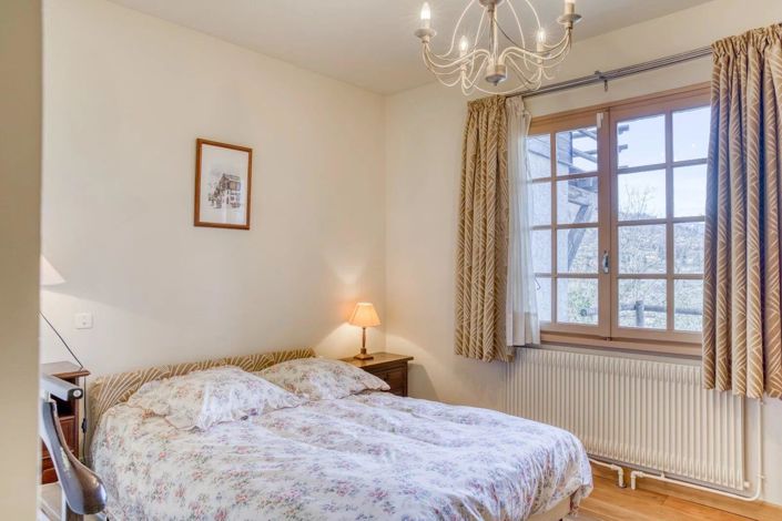 Image No.8-4 Bed House for sale