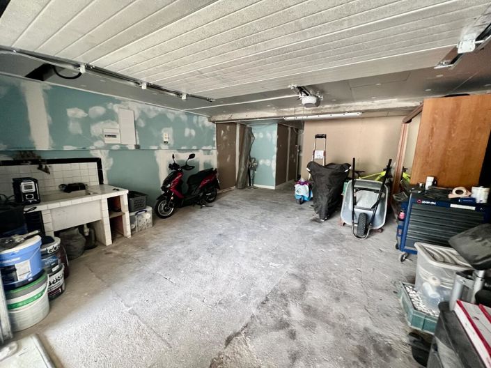 Image No.15-4 Bed House for sale