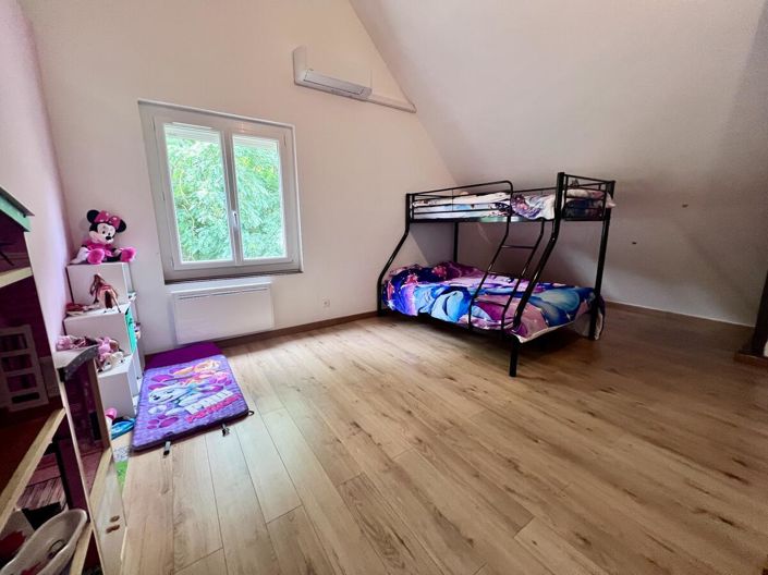 Image No.9-4 Bed House for sale