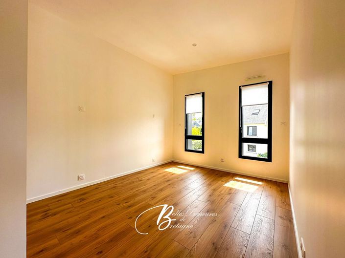 Image No.15-3 Bed House for sale