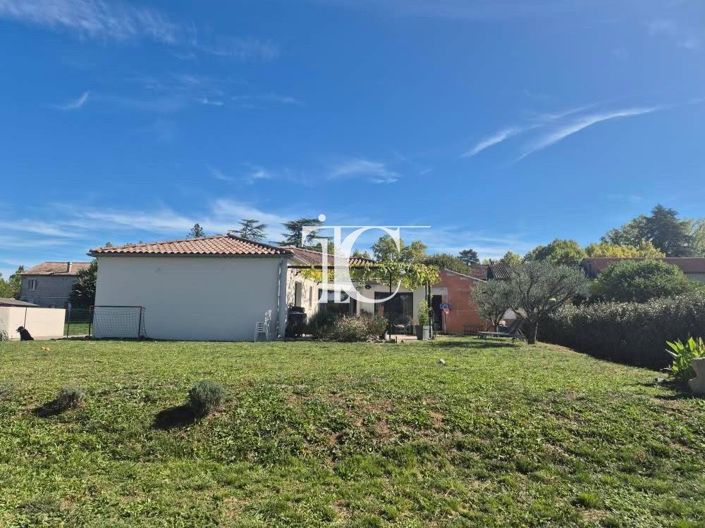 Image No.2-3 Bed House for sale