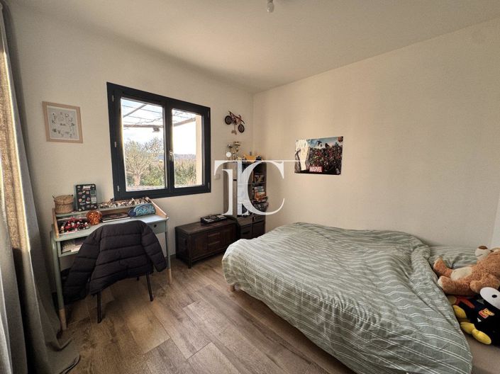 Image No.9-3 Bed House for sale