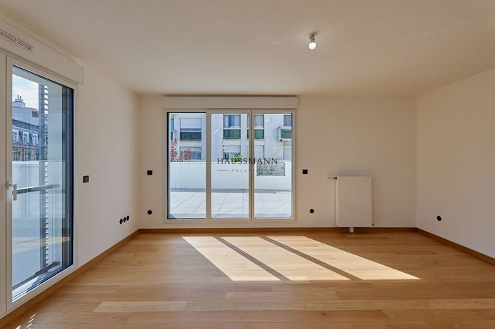 Image No.11-3 Bed Apartment for sale