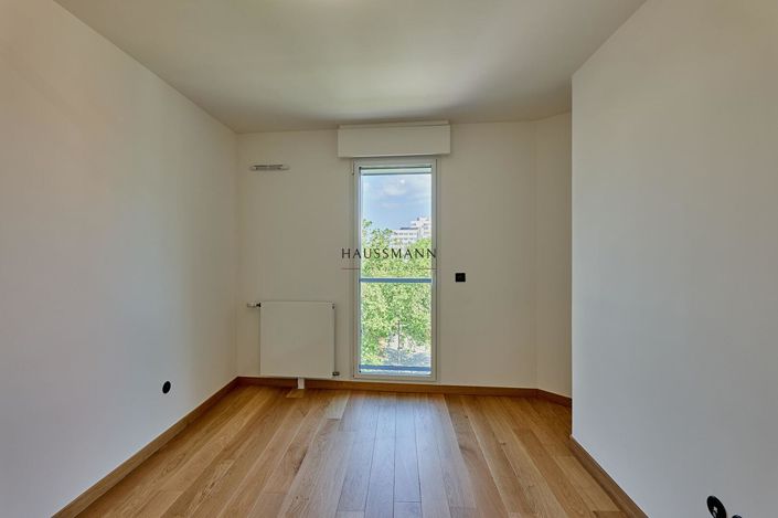 Image No.12-3 Bed Apartment for sale