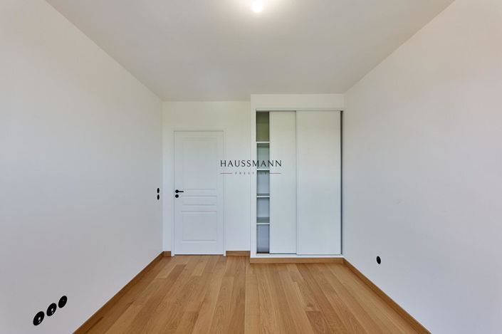 Image No.13-3 Bed Apartment for sale