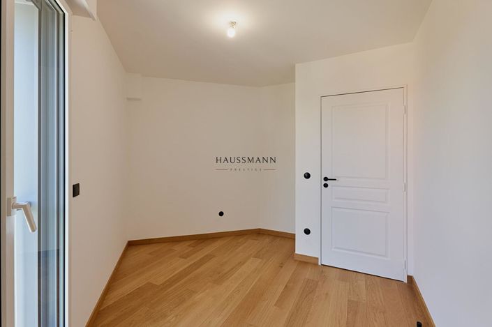 Image No.14-3 Bed Apartment for sale