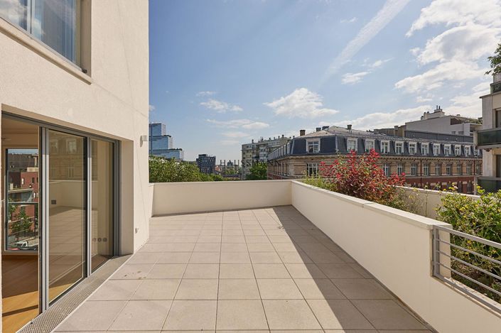 Image No.18-3 Bed Apartment for sale