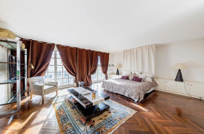 Image No.9-7 Bed Property for sale