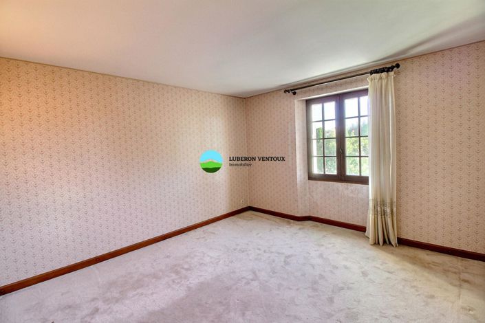 Image No.10-4 Bed House for sale