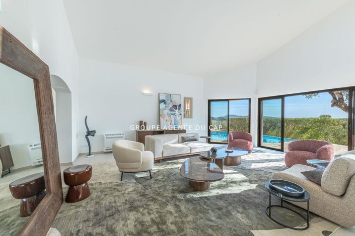 Image No.14-4 Bed House for sale