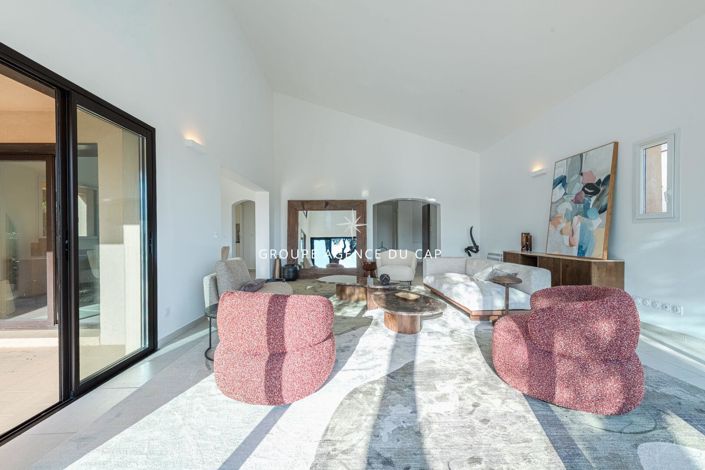 Image No.4-4 Bed House for sale