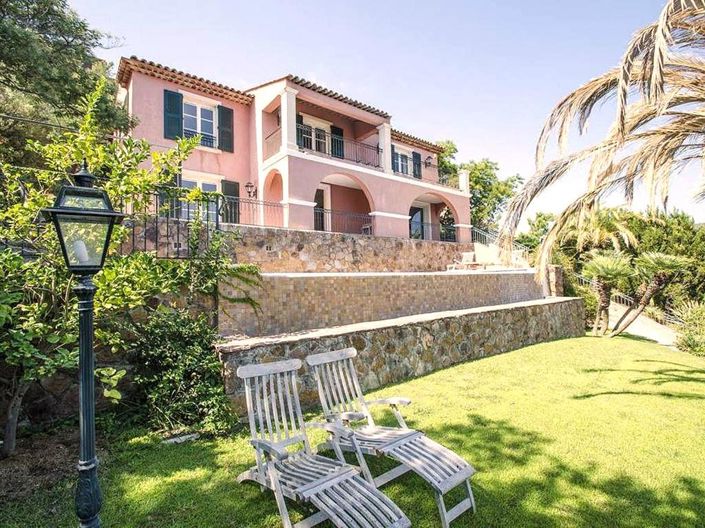 Image No.6-5 Bed Property for sale