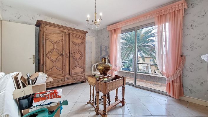 Image No.10-Maison de 4 chambres à vendre à Var