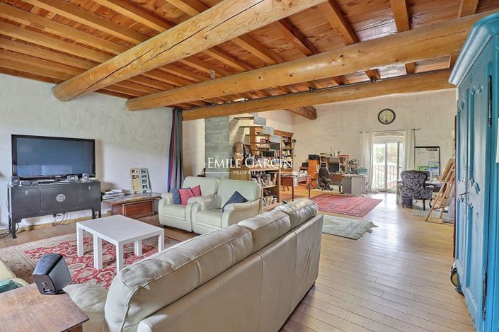Image No.4-5 Bed House for sale