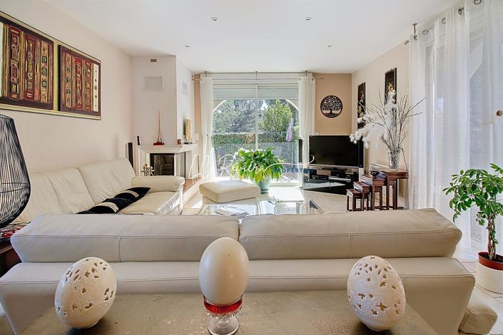 Image No.15-4 Bed House for sale