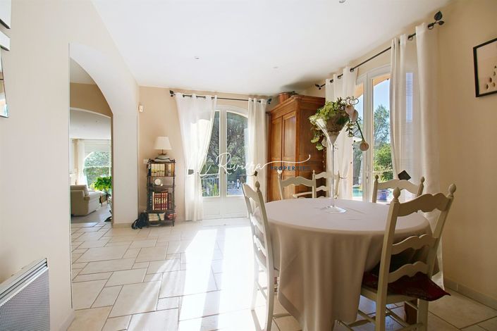 Image No.4-4 Bed House for sale