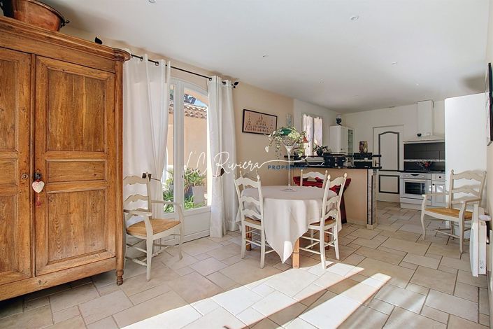 Image No.5-4 Bed House for sale