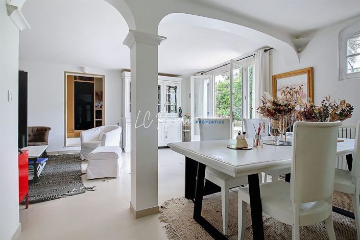 Image No.5-Maison de 7 chambres à vendre à Fréjus