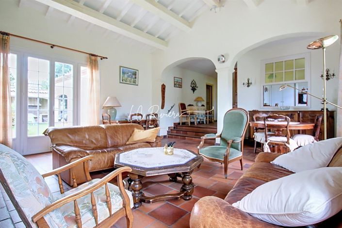 Image No.8-Maison de 7 chambres à vendre à Fréjus