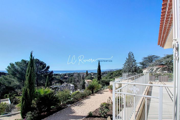 Image No.12-4 Bed House for sale