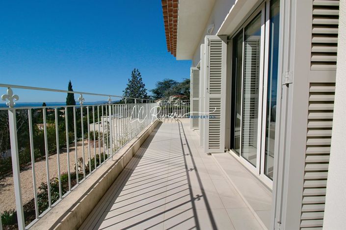 Image No.9-4 Bed House for sale