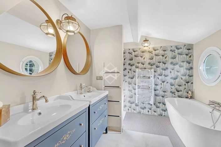 Image No.12-Maison de 5 chambres à vendre à Carqueiranne