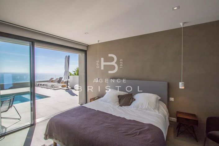 Image No.16-3 Bed House for sale