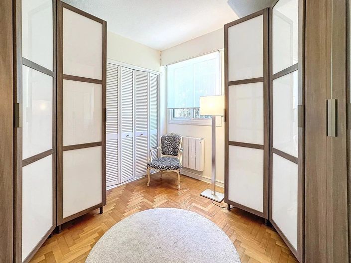 Image No.11-3 Bed Apartment for sale