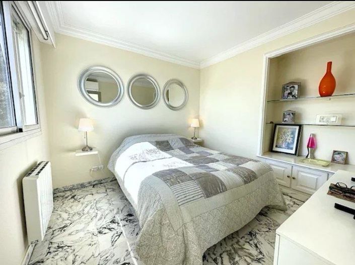 Image No.9-3 Bed Apartment for sale