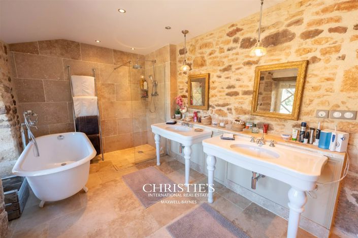 Image No.12-6 Bed House for sale