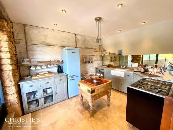 Image No.16-6 Bed House for sale