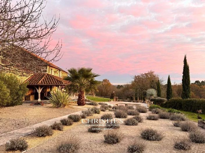 Image No.18-6 Bed House for sale