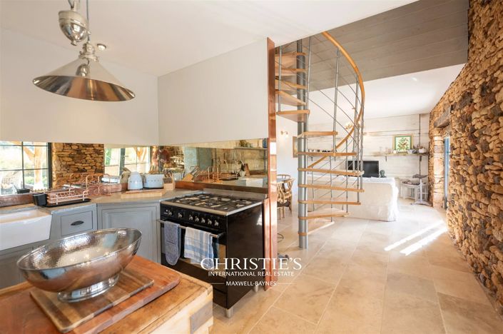 Image No.23-6 Bed House for sale